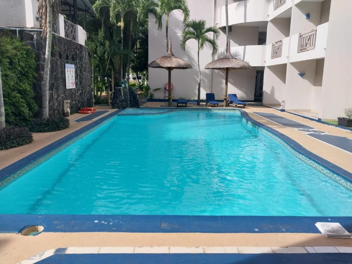 Le Grand Bleu Hotel Trou-aux-Biches Exterior foto