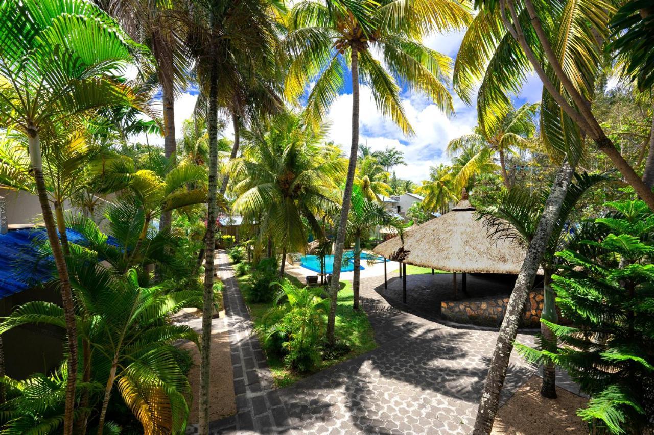 Le Grand Bleu Hotel Trou-aux-Biches Exterior foto